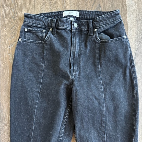 Abercrombie Jeans, black, the shinny high rise. Women’s size 28/6. - Picture 4 of 7